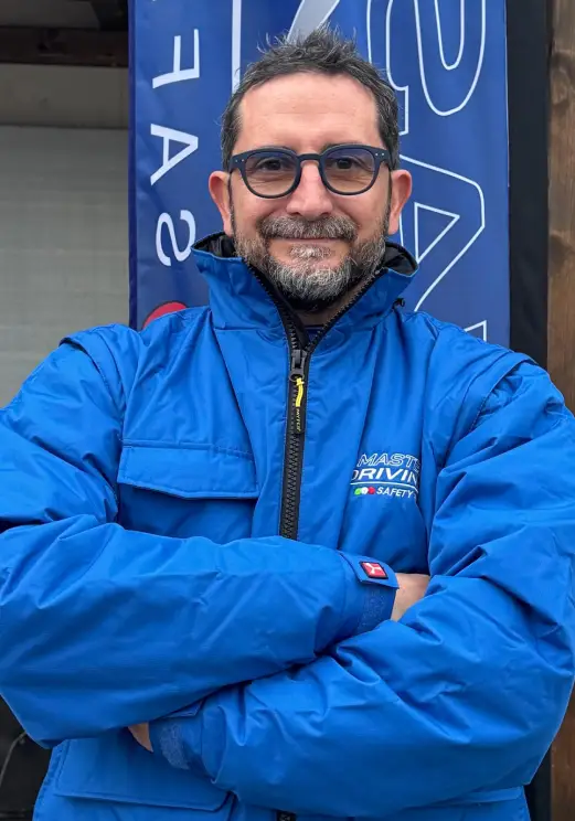 master-driving-istruttore-simone-mauri